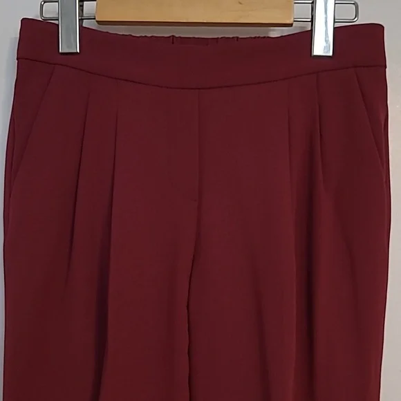 Babaton Raspberry cropped dress pants - Picture 2 of 3